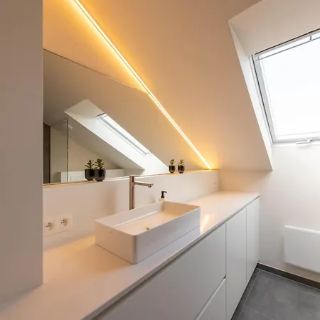 Appartement Near Sandy In Belgium, Cleaning Included Oostduinkerke