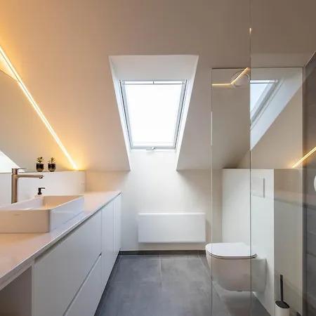 Appartement Near Sandy In Belgium, Cleaning Included