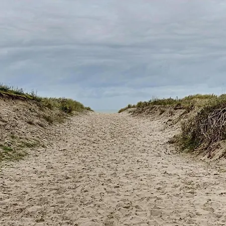 Near Sandy In Belgium, Cleaning Included * Oostduinkerke
